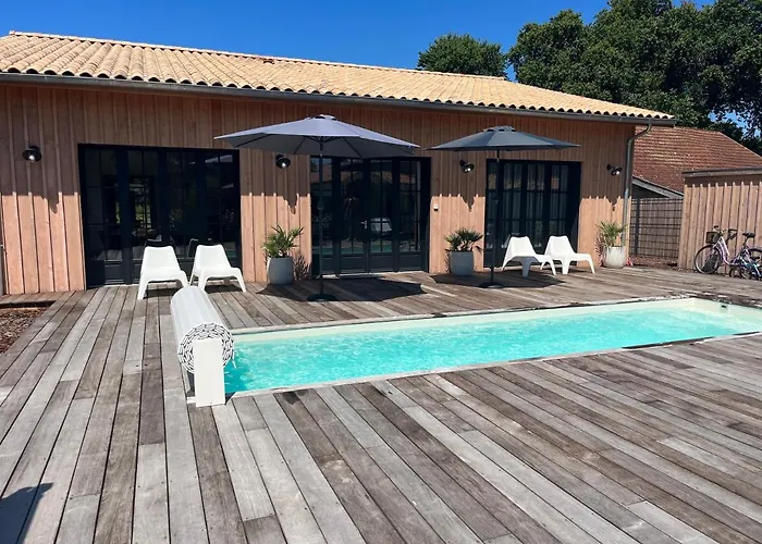 Des Oliviers 8 Personnes Avec Jardin Piscine St Julien En Born Contis Сен-Жюльен-ан-Борн
