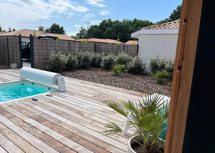 Вилла Des Oliviers 8 Personnes Avec Jardin Piscine St Julien En Born Contis