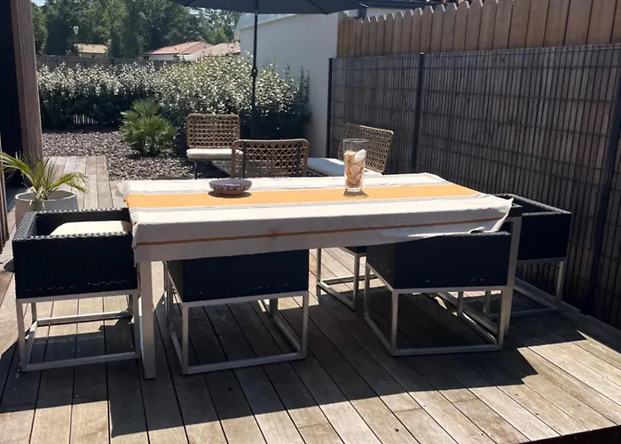 Des Oliviers 8 Personnes Avec Jardin Piscine St Julien En Born Contis