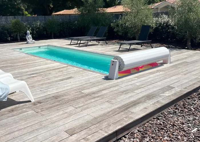 Des Oliviers 8 Personnes Avec Jardin Piscine St Julien En Born Contis Сен-Жюльен-ан-Борн